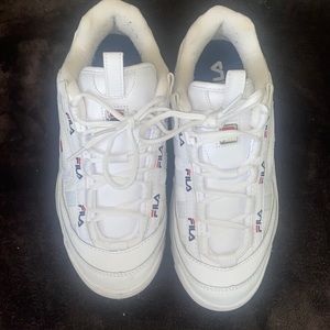 Clean slightly used fila shoes in good condition and clean